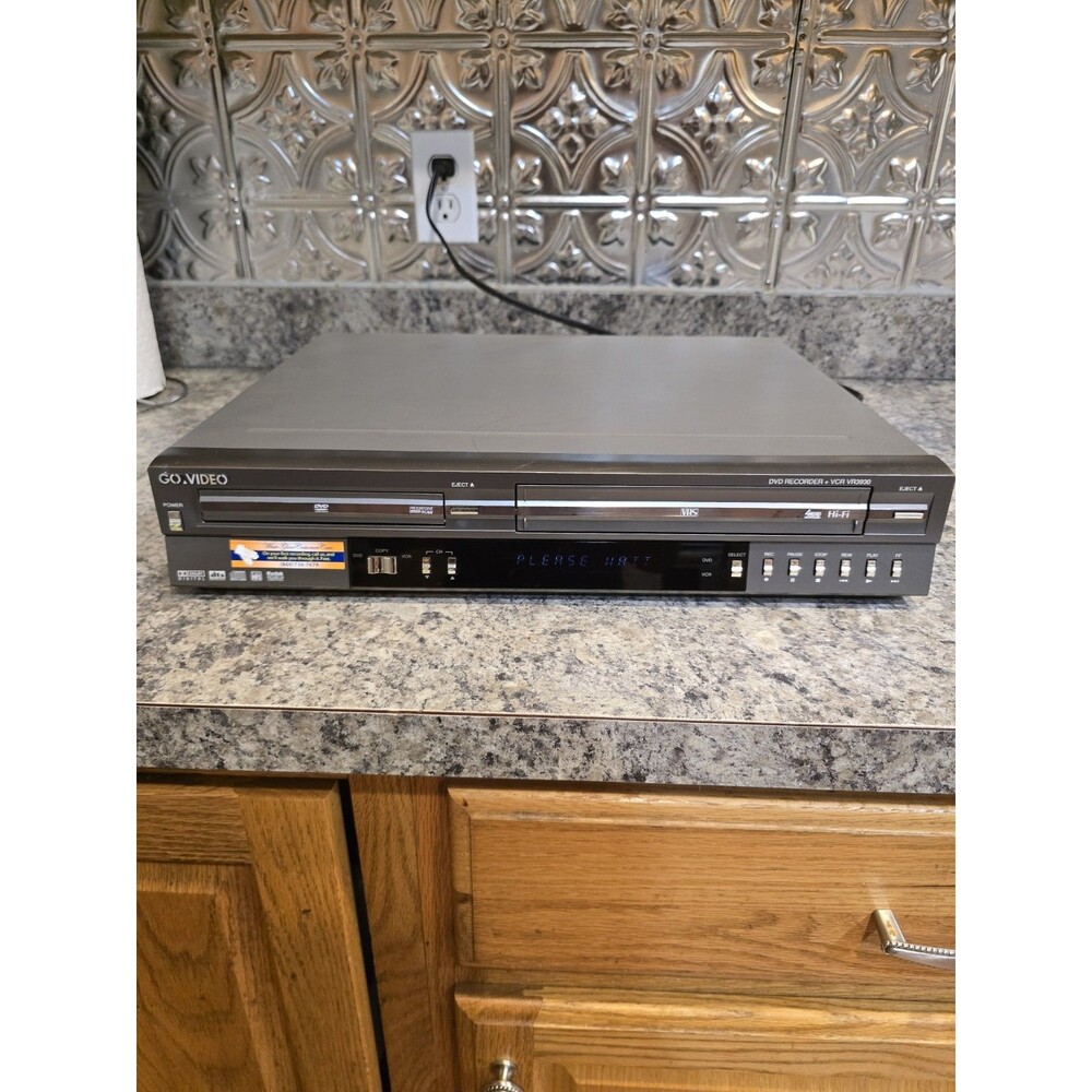 GoVideo VR3930 DVD Recorder + VCR Combo VHS Player Tested W/Remote